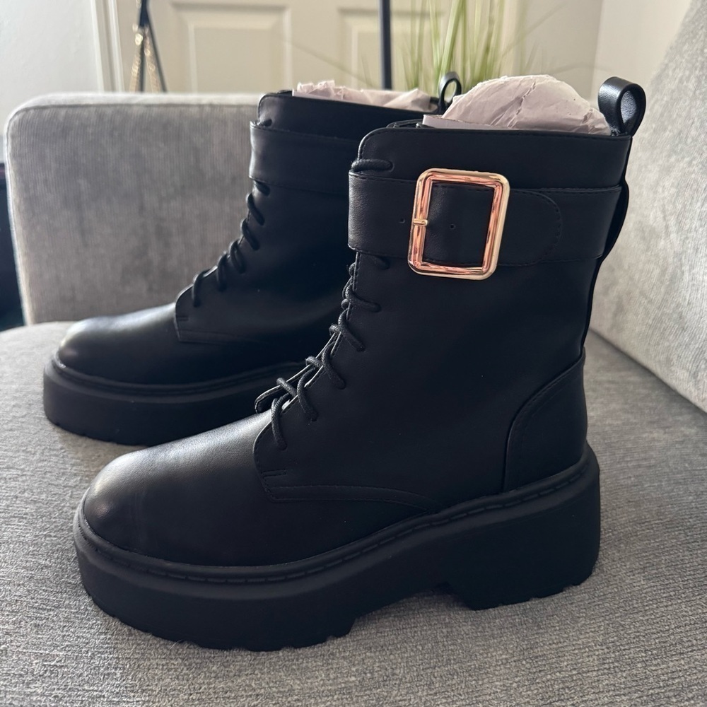 Billini Xanti Lace-Up Bootie - Picture 10 of 12